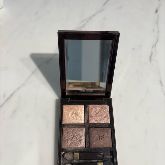 Tom Ford - 03 nude dip eyeshadow - Picture 3 of 9